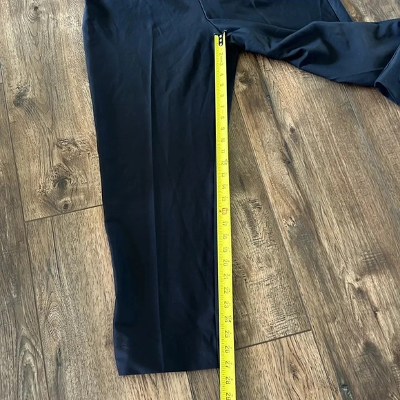 Tail Women's Black Ankle Pants - Picture 13 of 16